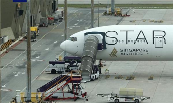 致1死数十人伤 新加坡客机迫降事故报告发布：4.6秒突降54米