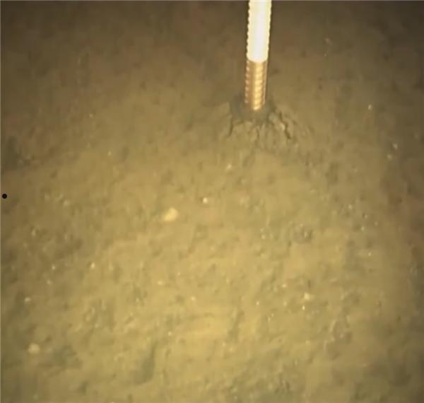 历史一刻！嫦娥六号在月球挖土视频出炉：边拿边钻